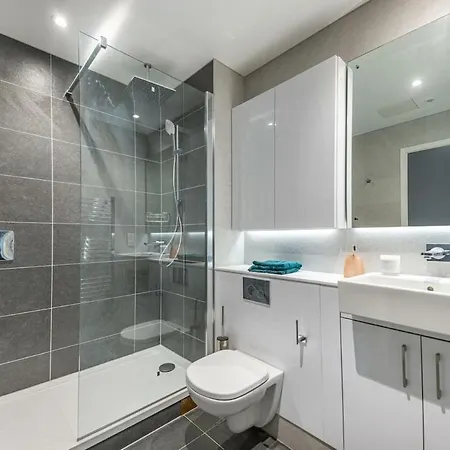 Charming Near 3arena In Dublin